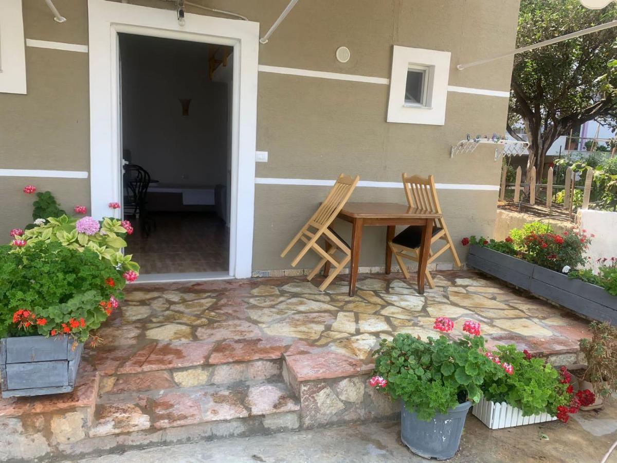 Vila Mario Aparthotel Ksamil Bagian luar foto