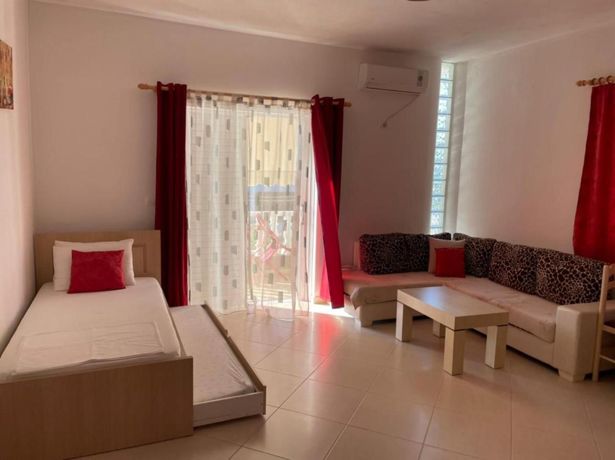 Vila Mario Aparthotel Ksamil Bagian luar foto