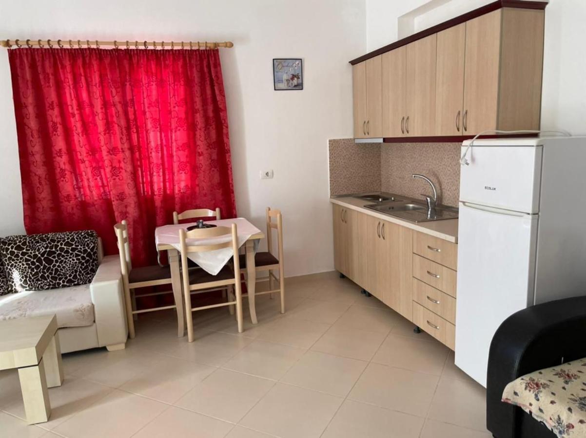 Vila Mario Aparthotel Ksamil Bagian luar foto