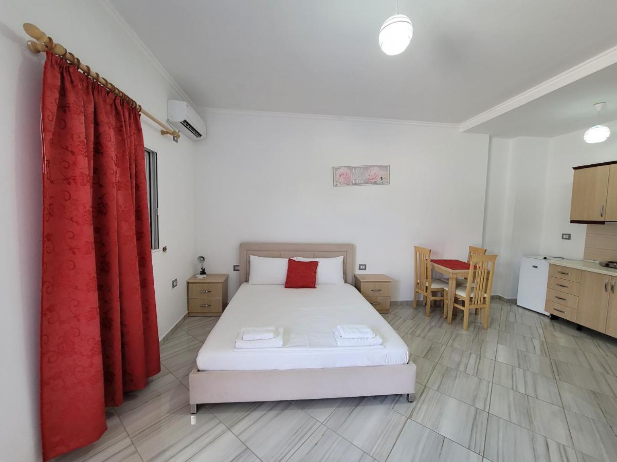 Vila Mario Aparthotel Ksamil Bagian luar foto