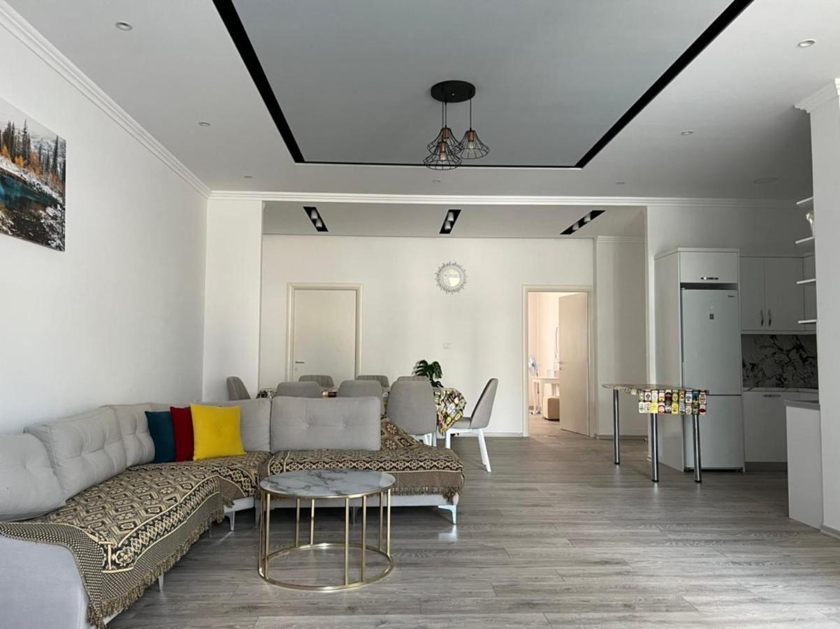Vila Mario Aparthotel Ksamil Bagian luar foto