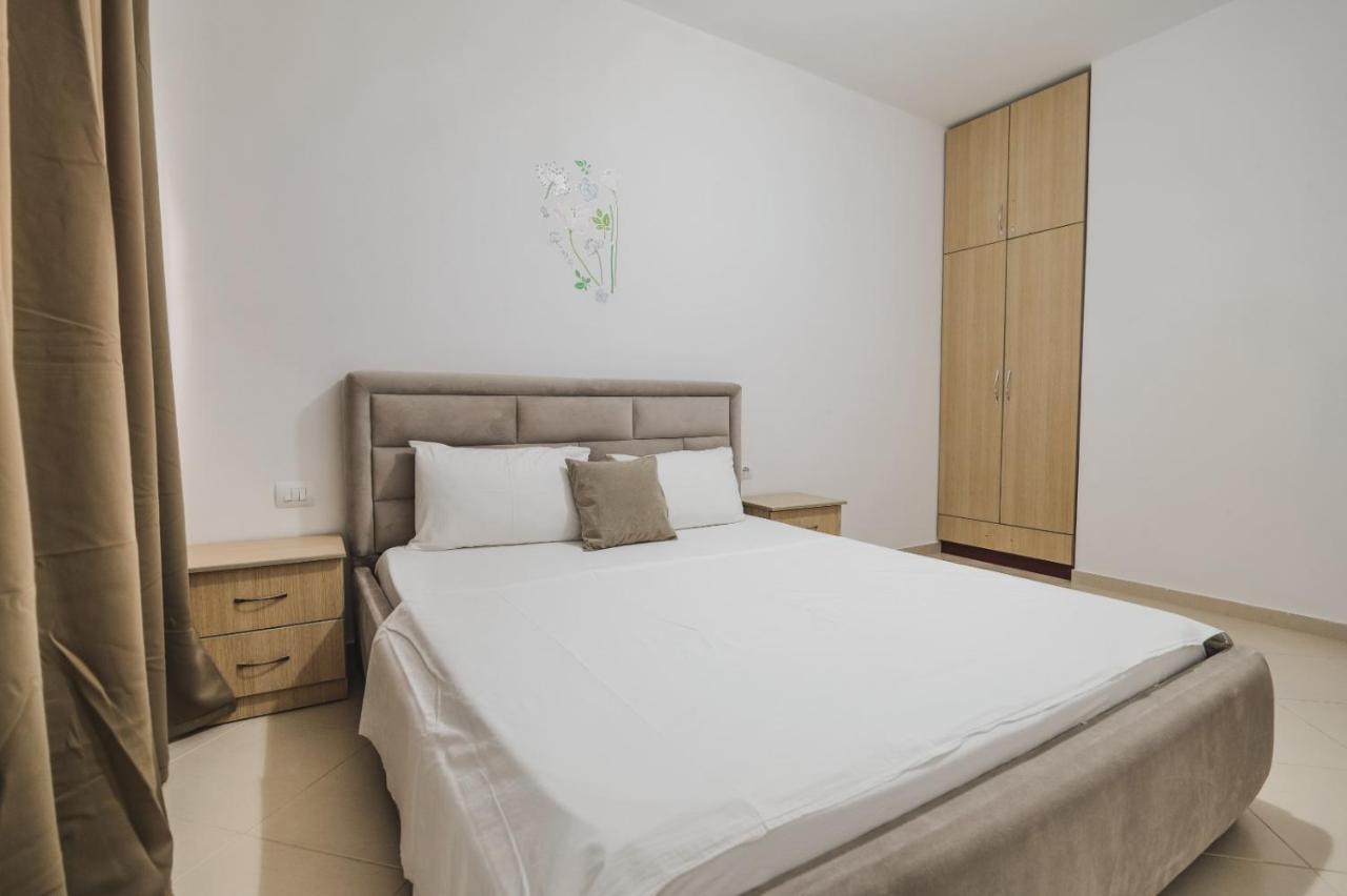 Vila Mario Aparthotel Ksamil Bagian luar foto